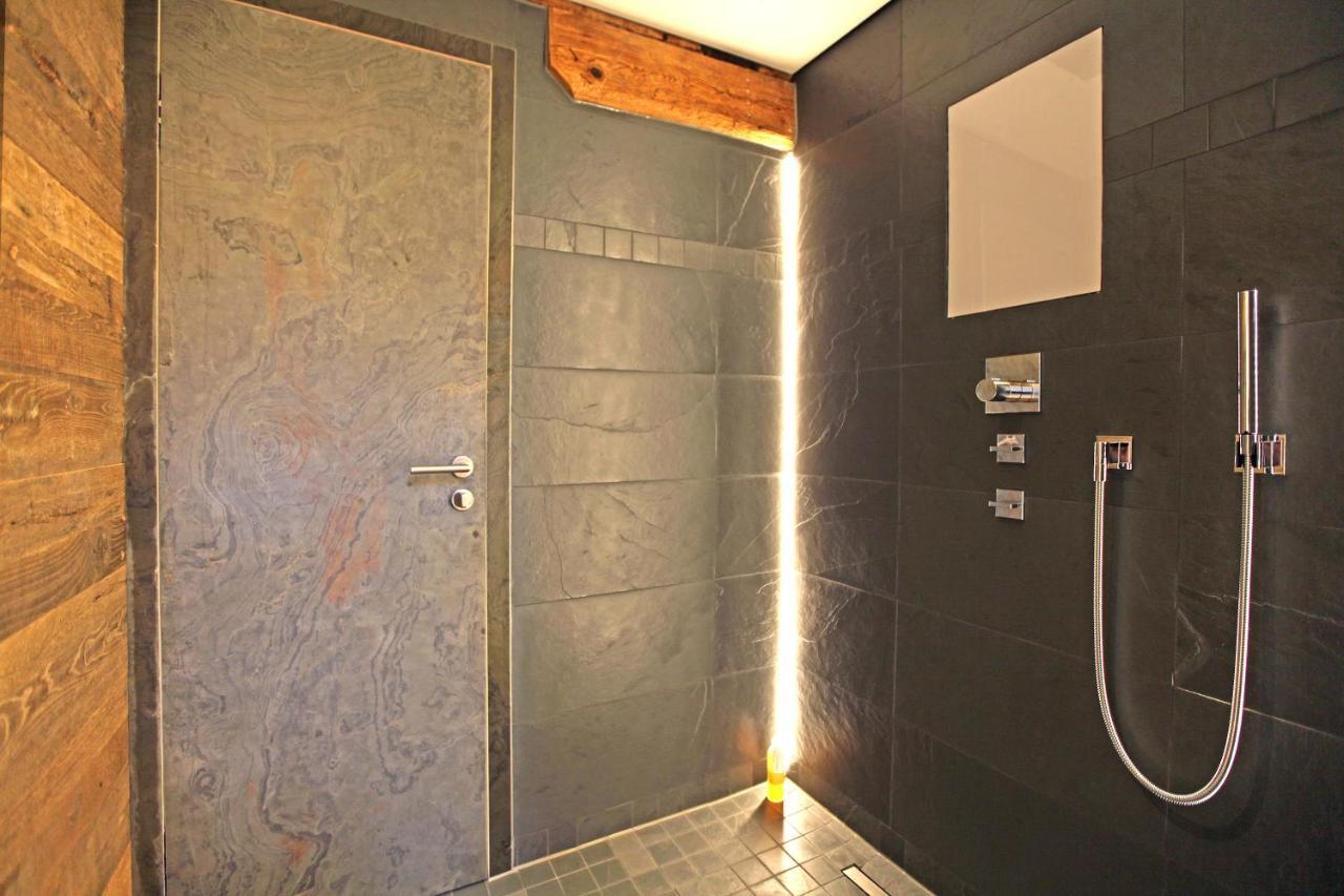 5 Sterne Penthouse-Loft Gut Stohrerhof Bis 4 Personen Dießen am Ammersee מראה חיצוני תמונה